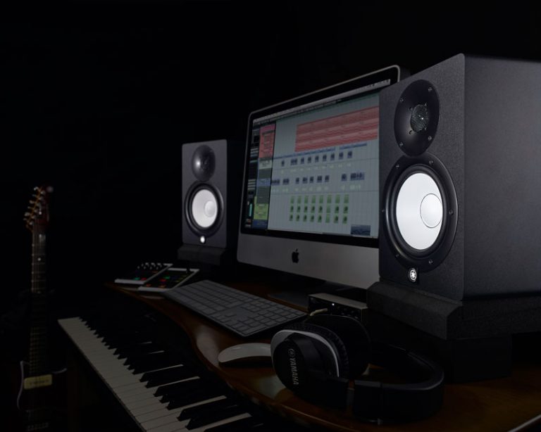 Yamaha HS7 vagy a Yamaha HS8 aktív stúdió monitort válasszuk?